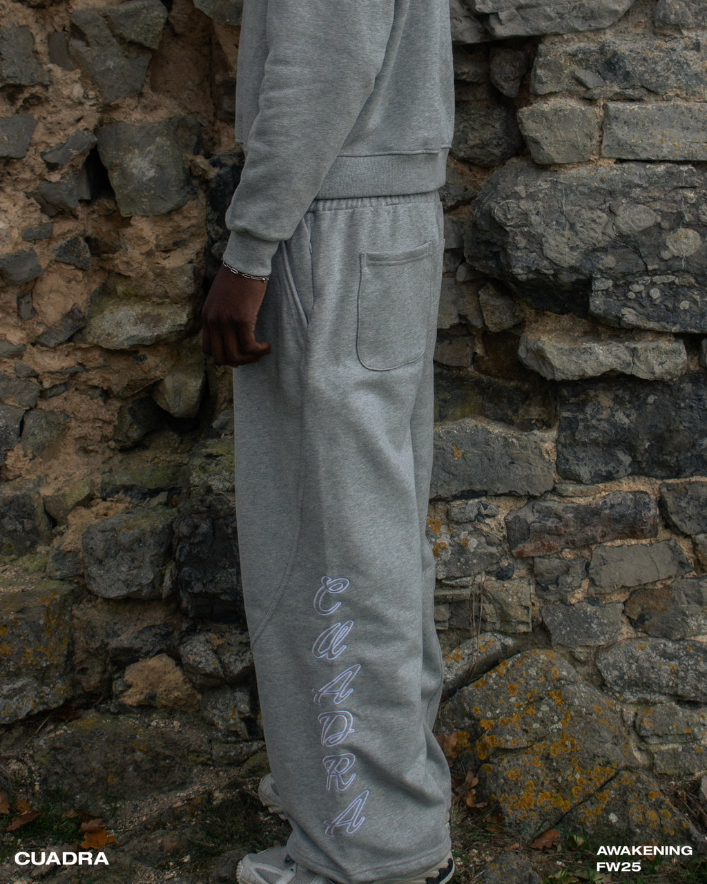 CUADRA ESSENTIALS SWEATPANT