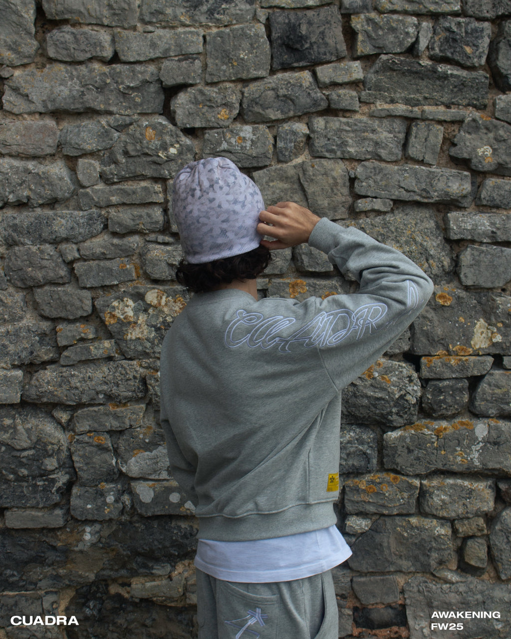 CUADRA ESSENTIALS SWEATER