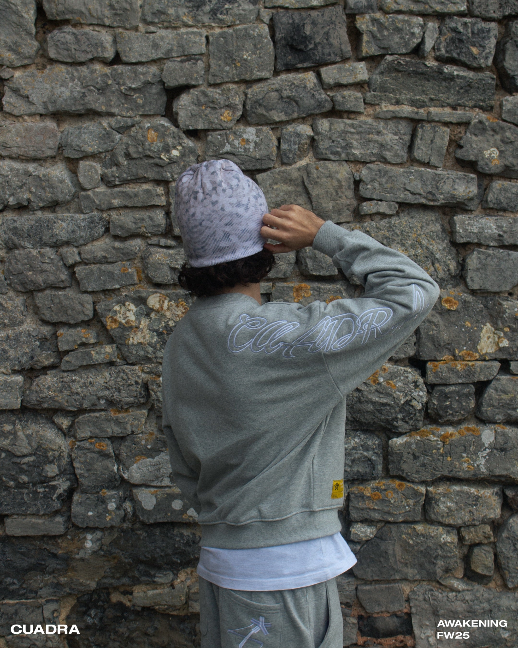 CUADRA ESSENTIALS SWEATER